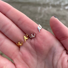 Load image into Gallery viewer, Adjustable Wave Ring - Capeology