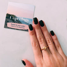 Load image into Gallery viewer, Seashell Adjustable Ring - Capeology