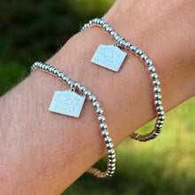 Load image into Gallery viewer, Entering Nantucket Sign Bracelet