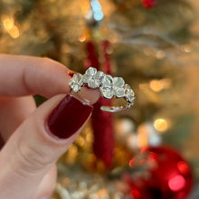 Load image into Gallery viewer, Hydrangea Adjustable Ring