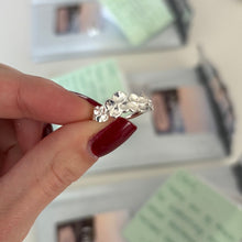 Load image into Gallery viewer, Hydrangea Adjustable Ring