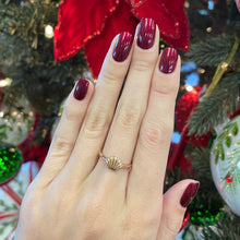 Load image into Gallery viewer, Seashell Adjustable Ring