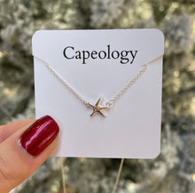 Load image into Gallery viewer, Starfish Necklace