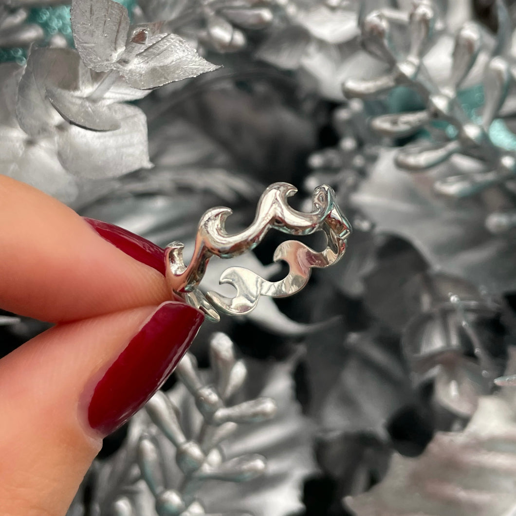 Adjustable Wave Ring